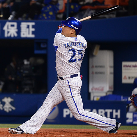 ニュース ｜ 直筆サイン証明書つき！3選手のオーセンティック 